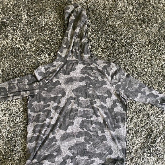 Calvin Klein Semi-Cropped Pullover - Picture 5 of 5